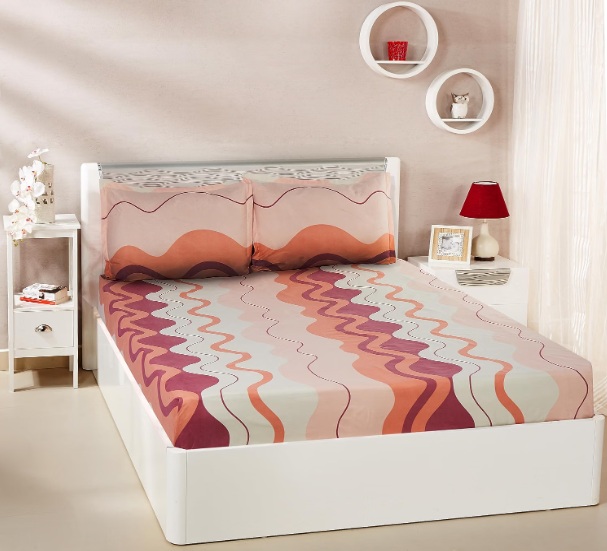Amazon Brand - Solimo Polyester Scarlet Waves King Bedsheet with 2 Pillow Covers - 120 GSM, 144 TC